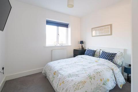 1 Armitage Drive, Wantage, OX12 8GG