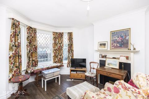 17 Harcourt Road, Bournemouth, BH5 2JG