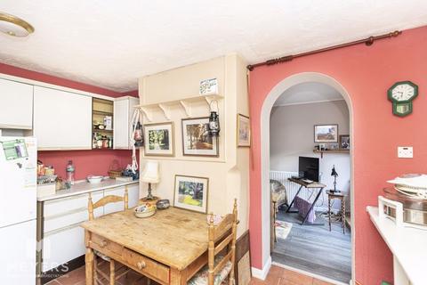 17 Harcourt Road, Bournemouth, BH5 2JG