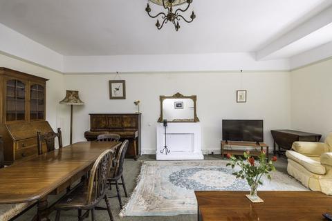 3 bedroom apartment for sale - Tyndalls Park Road, Clifton