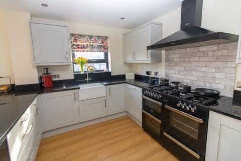 4 bedroom detached house for sale - Lady Hay Road, Leicester, LE3
