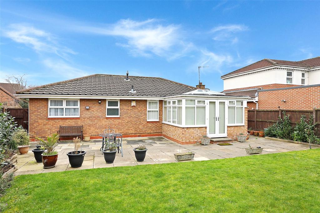 Queensbury Avenue, Outwood, Wakefield, West Yorkshire, WF1 3 bed
