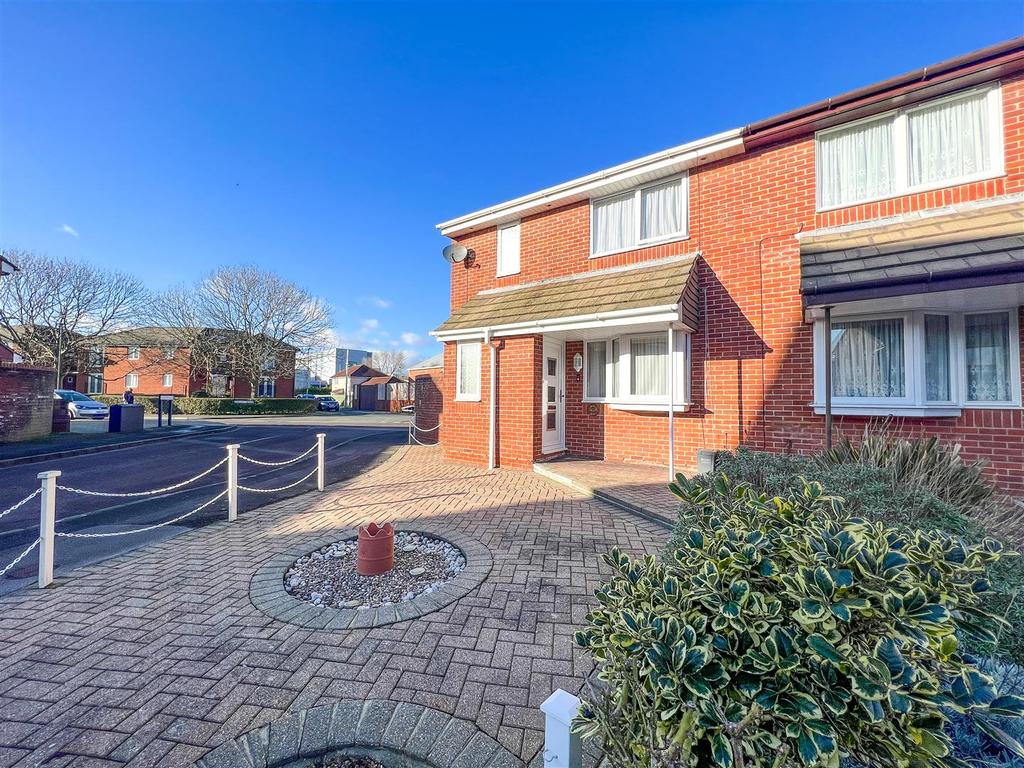 Feltons Place Hilsea Portsmouth 2 Bed Semi detached House For Sale feltons-place-hilsea-portsmouth-2-bed-semi-detached-house-for-sale