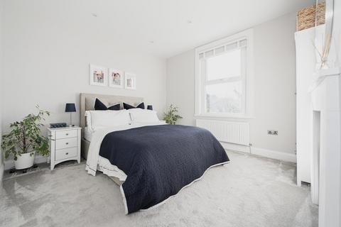 28 Albert Road, Epsom, KT17 4EH
