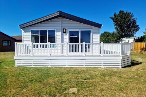 3 bedroom park home for sale, Reach Road, St. Margarets-At-Cliffe, Dover