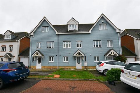 5 bedroom terraced house for sale - Eaton Place, Larkfield