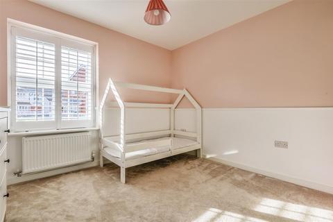 Flat 1, Tolhurst, 2 Newcomen Lane, Wouldham, Rochester, ME1 3RE