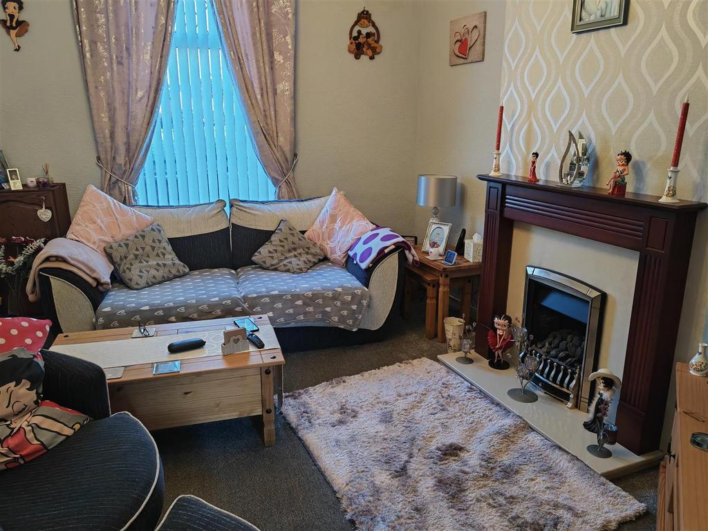 Queen Street, Crewe 3 bed terraced house £149,995
