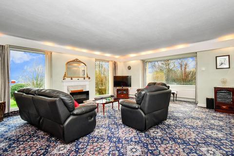 Plumpton Lodge Mitchell Lane, Bradford, BD10 0TA