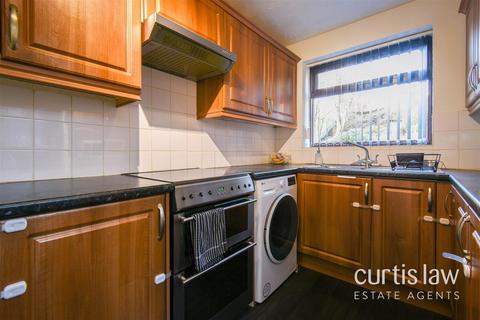 10 Alder Bank, Blackburn, BB2 1UG