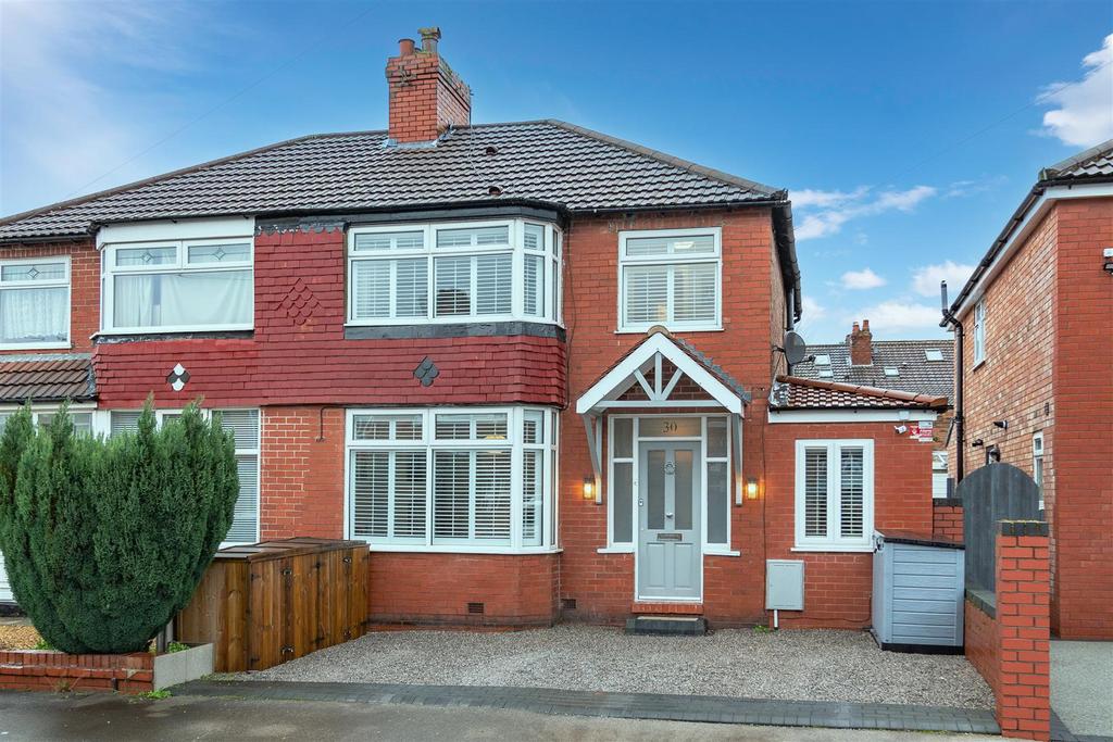 Dale Grove, Timperley, Altrincham 3 bed semidetached house £550,000