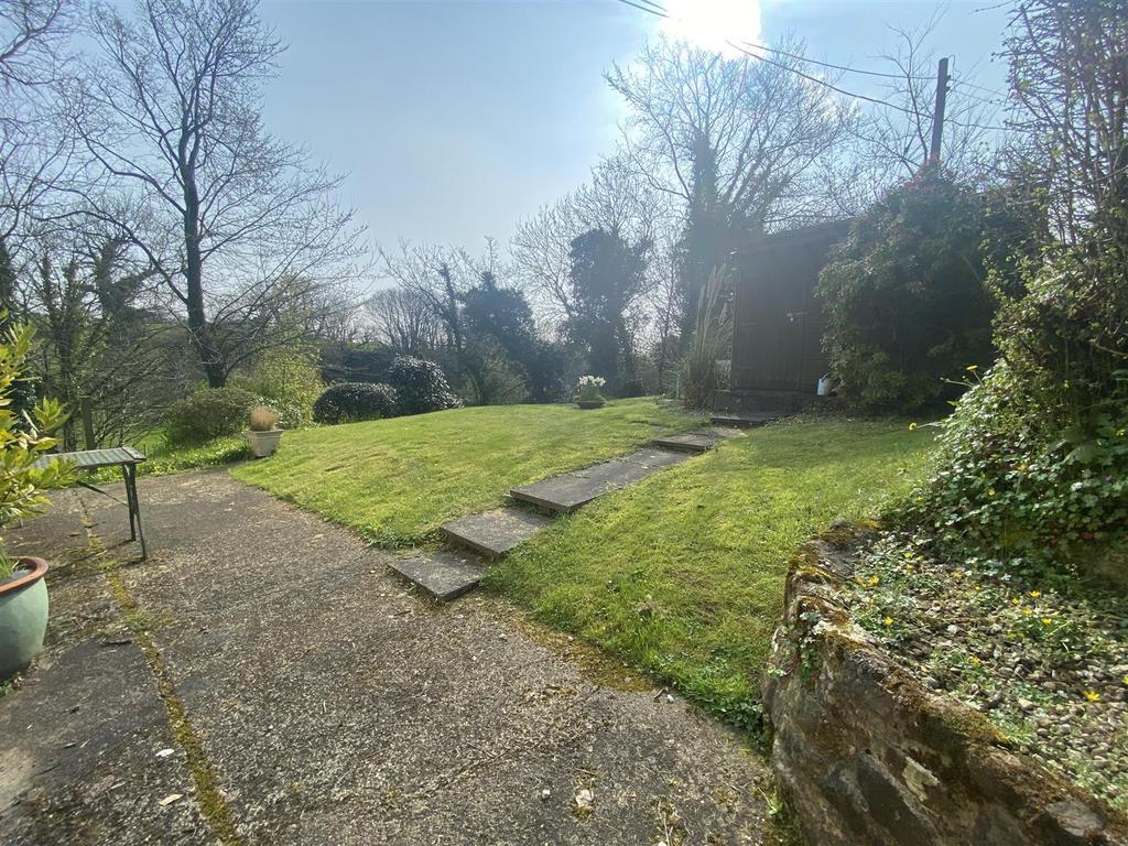 Garden 1.JPG