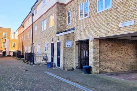 2 bedroom apartment to rent - Fieldgate Mews, Watford Field Road, Watford, WD18