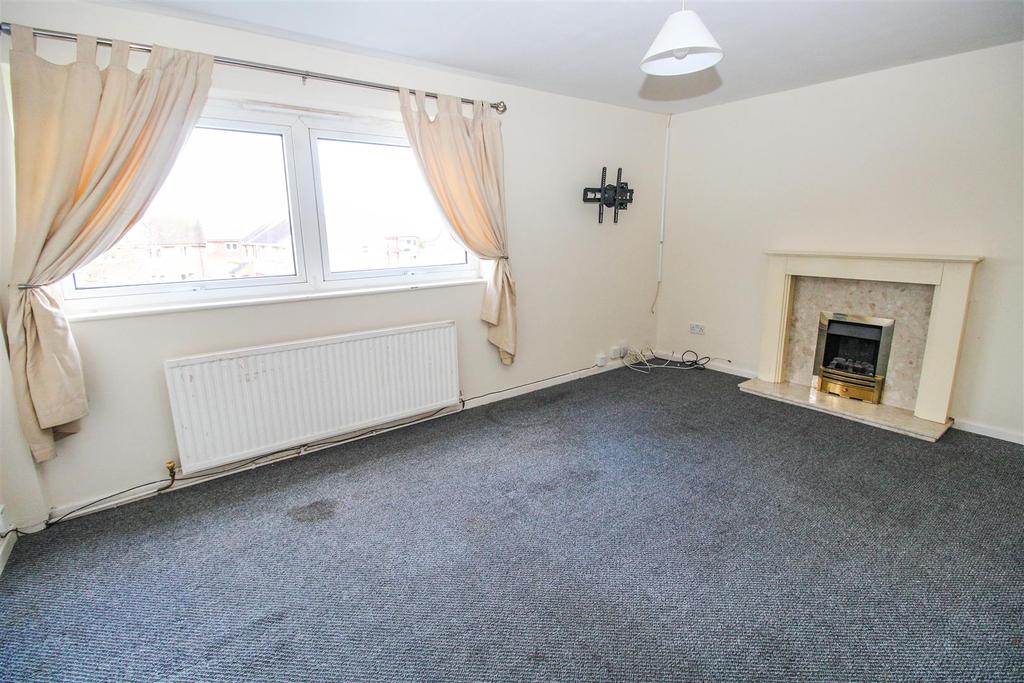 Road, Wingfield, Rotherham 2 bed flat £70,000