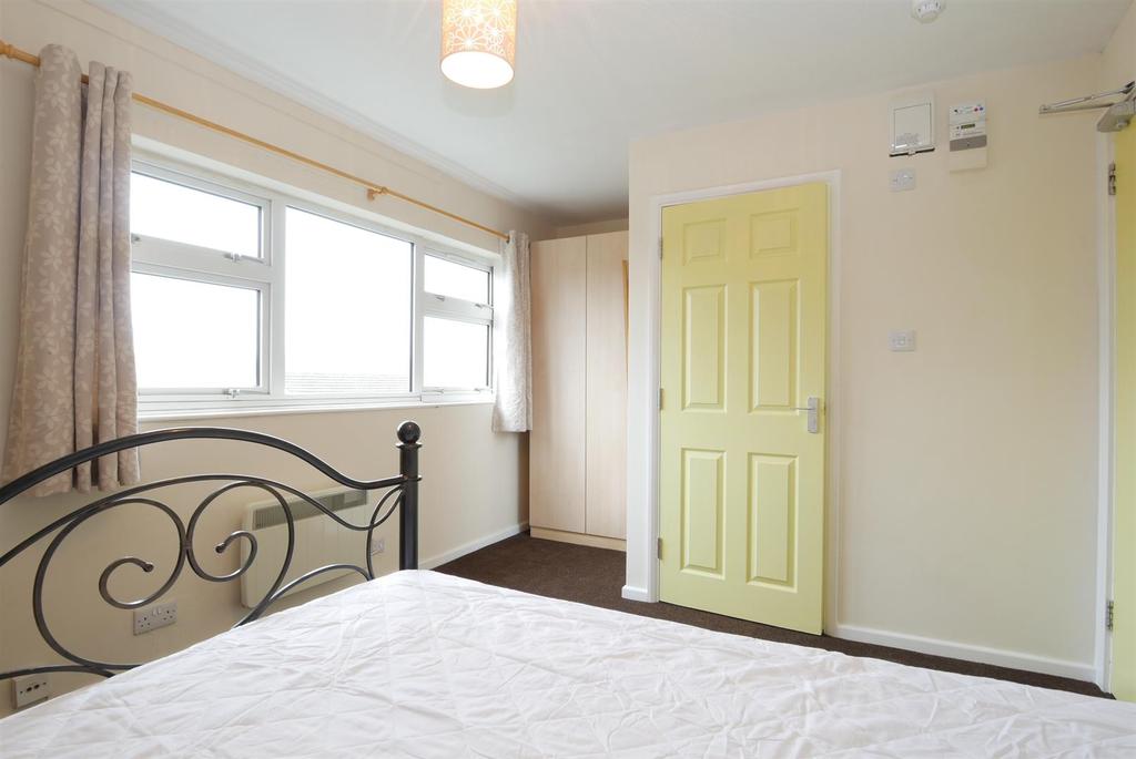 Bude Crescent, Stevenage 1 bed in a house share £580 pcm (£134 pw)