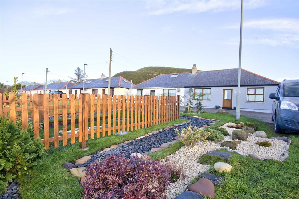 10 Glebe Terrace, Helmsdale, Sutherland, KW8 6LG 2 bed semidetached