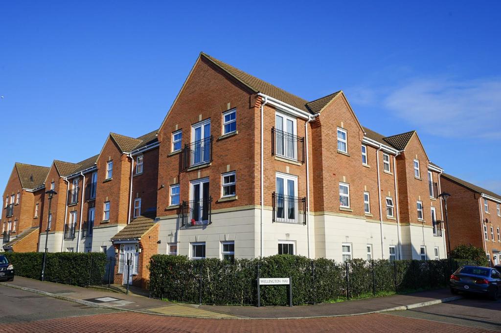 Drakes Avenue, Leighton Buzzard 2 bed flat for sale £195,000