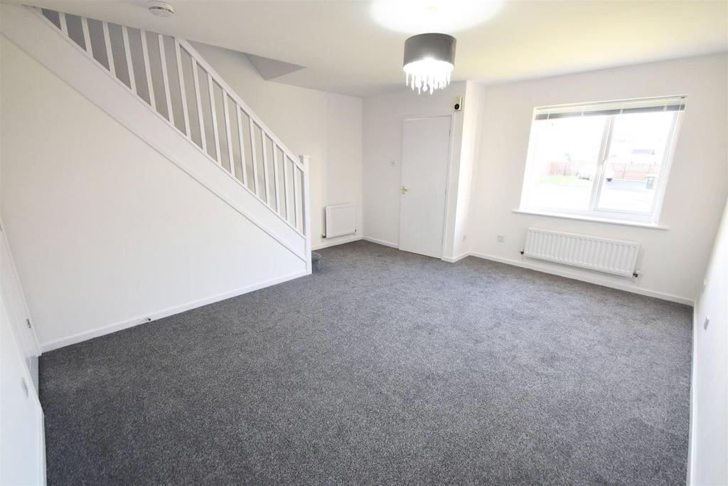 Westfield Park, Wallsend 3 bed semidetached house £975 pcm (£225 pw)