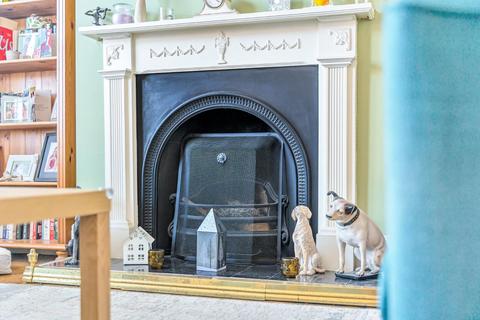 81 Leeds Road, Tadcaster, LS24 9LA