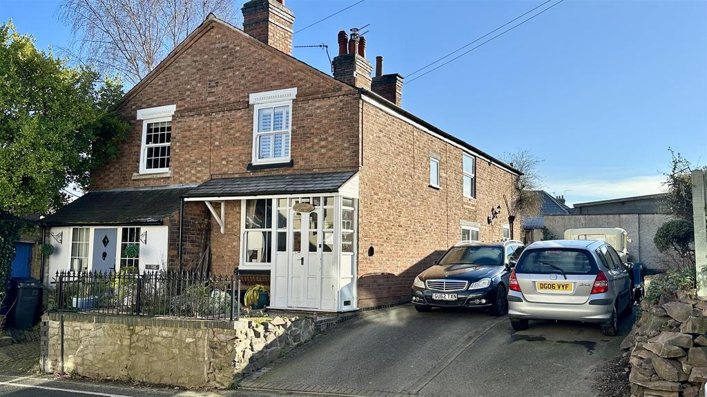 Windsor Street, Burbage, Hinckley 2 bed semidetached house £280,000