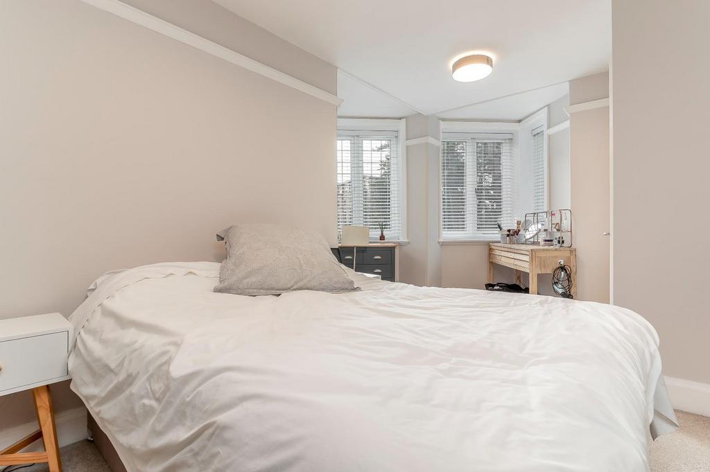 Master Bedroom - B.jpg
