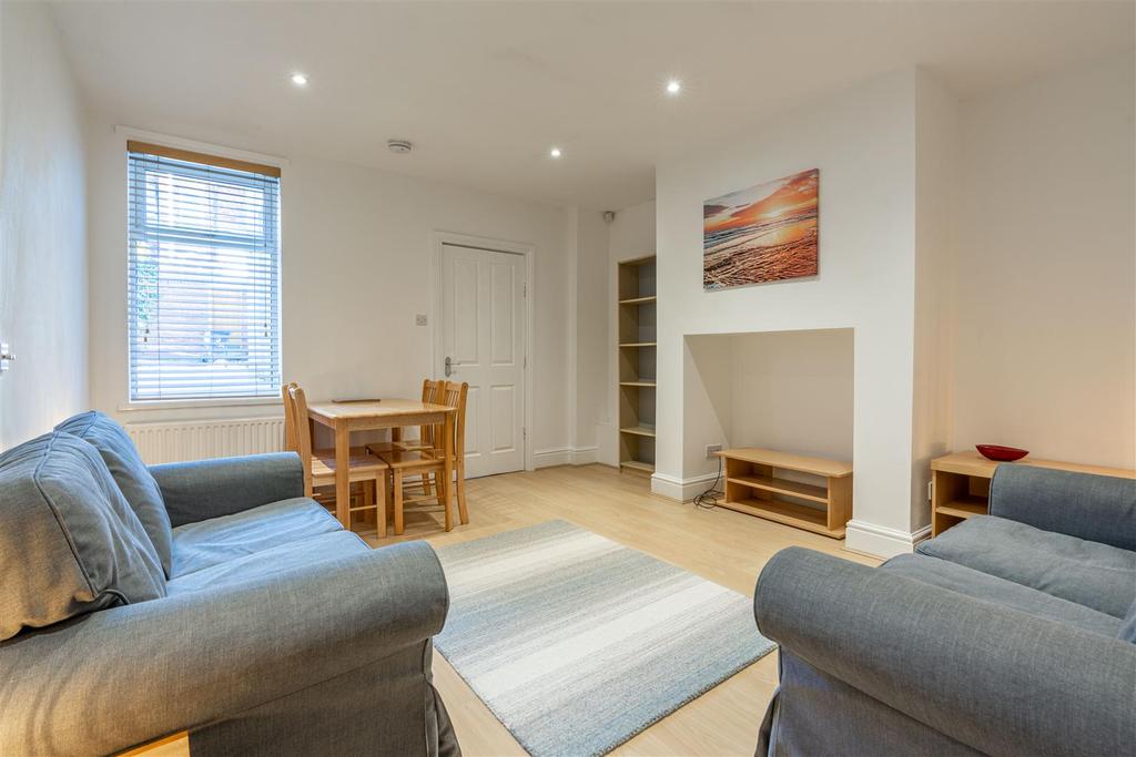 Audley Road, South Gosforth, NE6 2 bed flat £825 pcm (£190 pw)