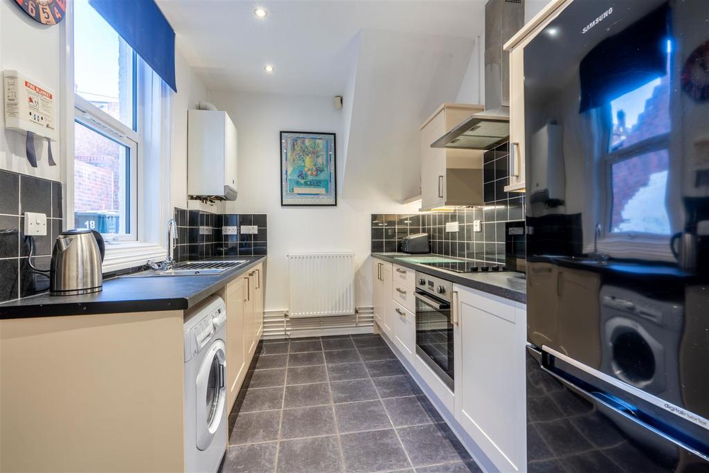 Audley Road, South Gosforth, NE6 2 bed flat £825 pcm (£190 pw)