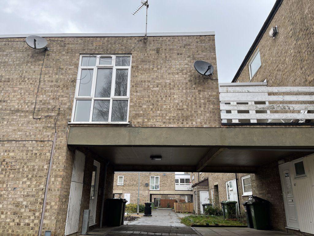 Barnstock, Bretton, PE3 8EJ 3 bed £825 pcm (£190 pw)