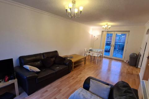 2 bedroom apartment to rent, Old York Street, Hulme, Manchester, M15 5TE