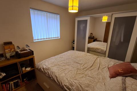 2 bedroom apartment to rent, Old York Street, Hulme, Manchester, M15 5TE