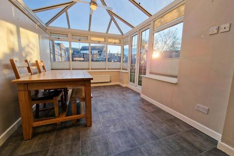 7 Bathleaze, Kings Stanley, Stonehouse, GL10 3JN