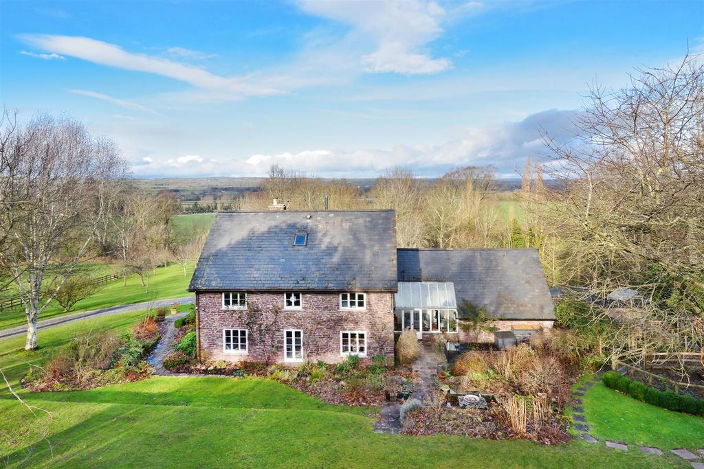 Bredwardine, Herefordshire with land 5 bed detached house £935,000