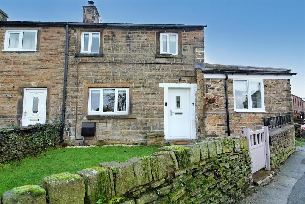 Strike Lane, Skelmanthorpe, Huddersfield HD8 9AY 2 bed end of terrace