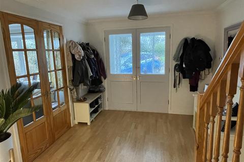 45 Chough Crescent, St Austell, PL25 3AY