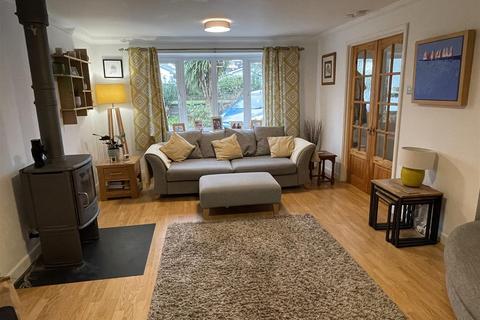 45 Chough Crescent, St Austell, PL25 3AY