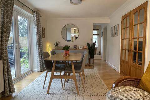 45 Chough Crescent, St Austell, PL25 3AY