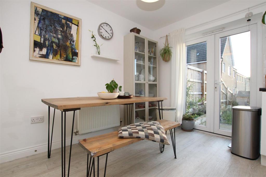 Dining Area.JPG