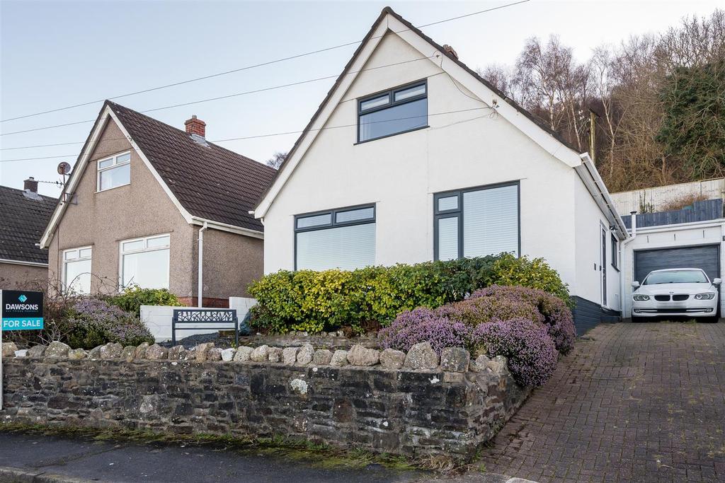 Graig Y Coed, Penclawdd, Swansea 3 bed detached house £240,000