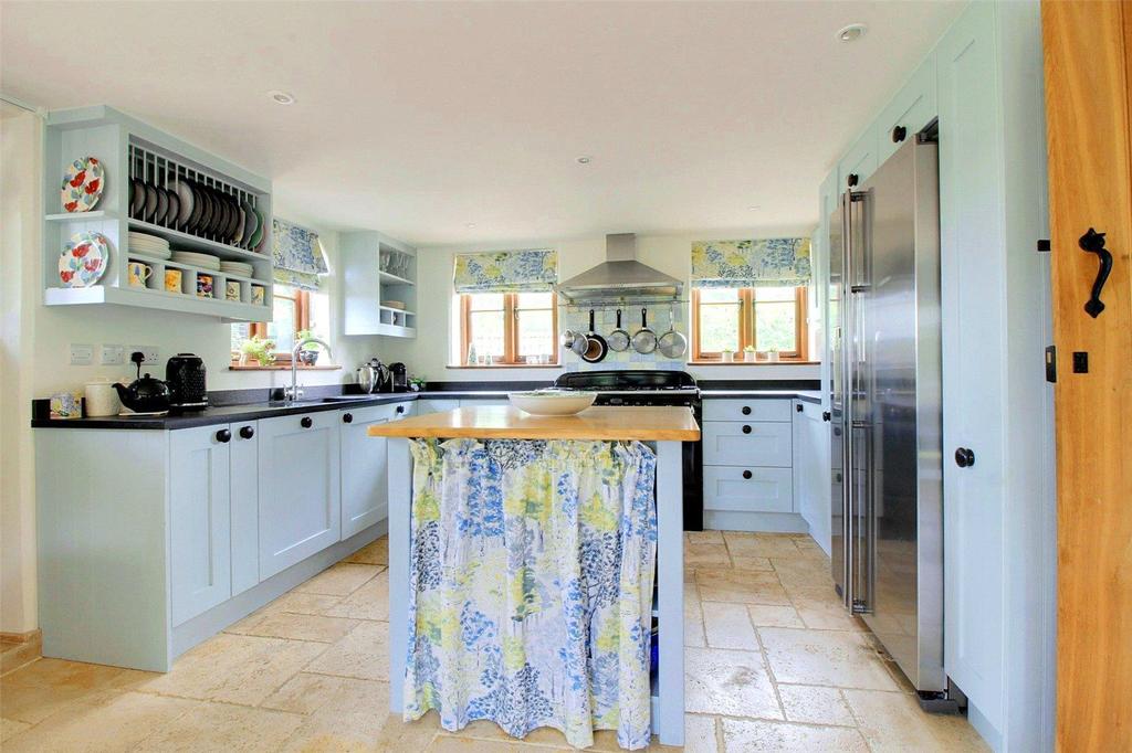 Kitchen/Breakfast Rm