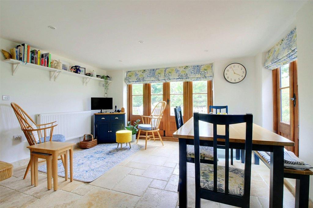 Kitchen/Breakfast Rm