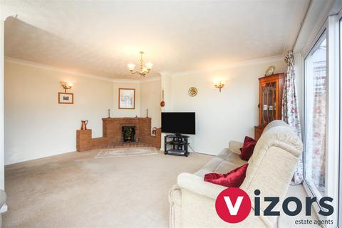 45 Bromsgrove Road, Studley, B80 7PG