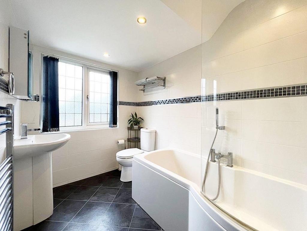 Family bathroom