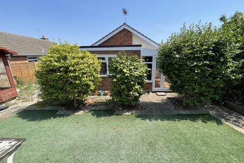 4 bedroom detached bungalow for sale - Eccles Road, Ipswich