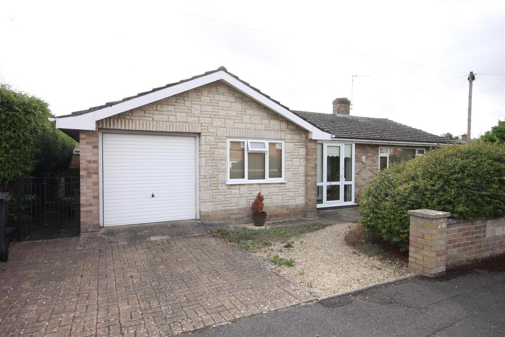 Elm Close, Laverstock, Salisbury 3 bed detached bungalow £465,000