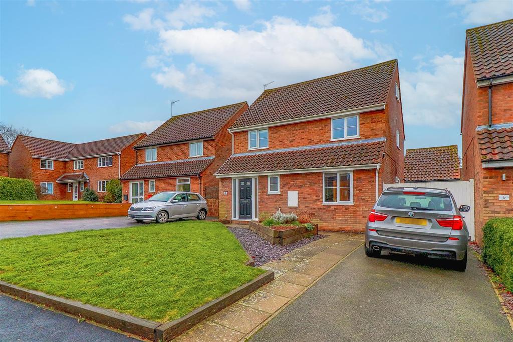 Lister Road, Hadleigh, Ipswich 4 bed detached house £500,000