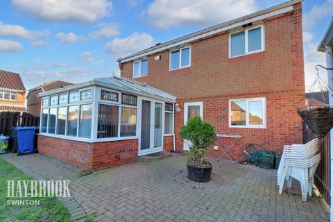 1 Beechfield Close, Bolton Upon Dearne, Rotherham, S63 8EY