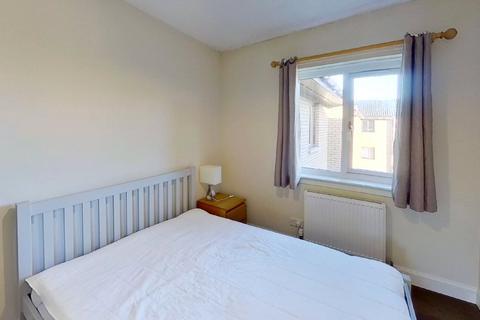 undefined, Allanfield, Edinburgh, EH7