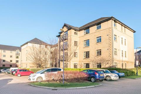 2 bedroom flat to rent, Russell Gardens, Edinburgh, EH12