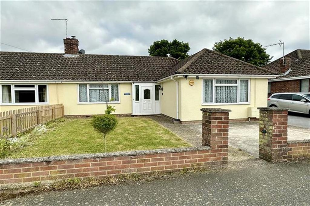 Greenway Gardens, Braintree, CM77 2 bed semidetached bungalow for sale
