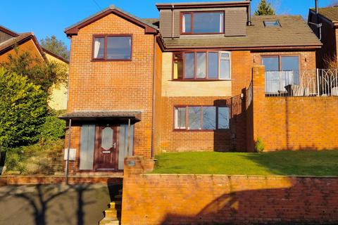 5 bedroom detached house for sale - Birks Avenue, Lees, Oldham